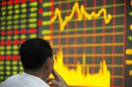 Azijske burze pale, dolar oslabio