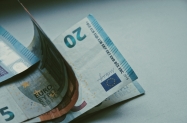 Inflacija će ′pojesti′ povećanje dohotka u Njemačkoj u 2024.