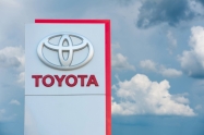 Toyota u modernizaciji tvornica premješta težište na robotiku