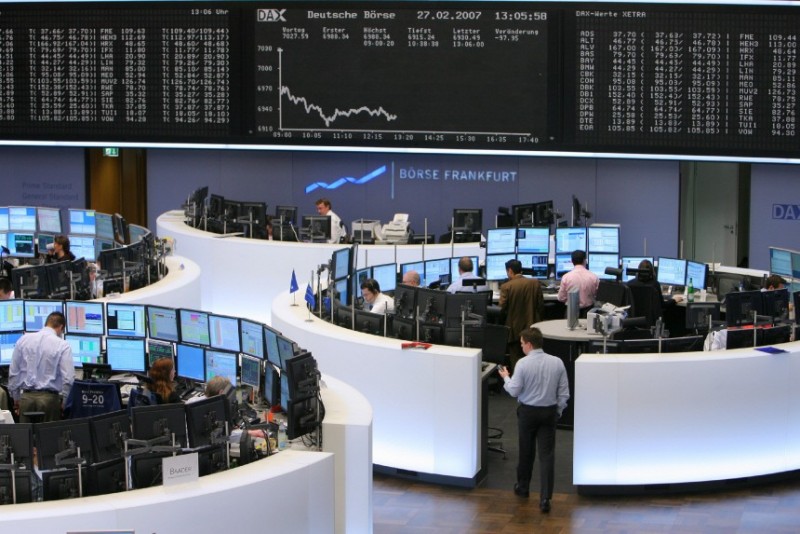 EU tr�i�ta INTRADAY: Dobitonosne prodaje spustile indekse
