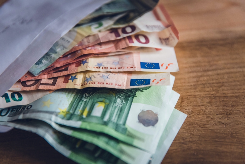 Cijene u uslužnim djelatnostima rasle 5,6 posto na godišnjoj razini Cijene u uslužnim djelatnostima rasle 5,6 posto na godišnjoj razini