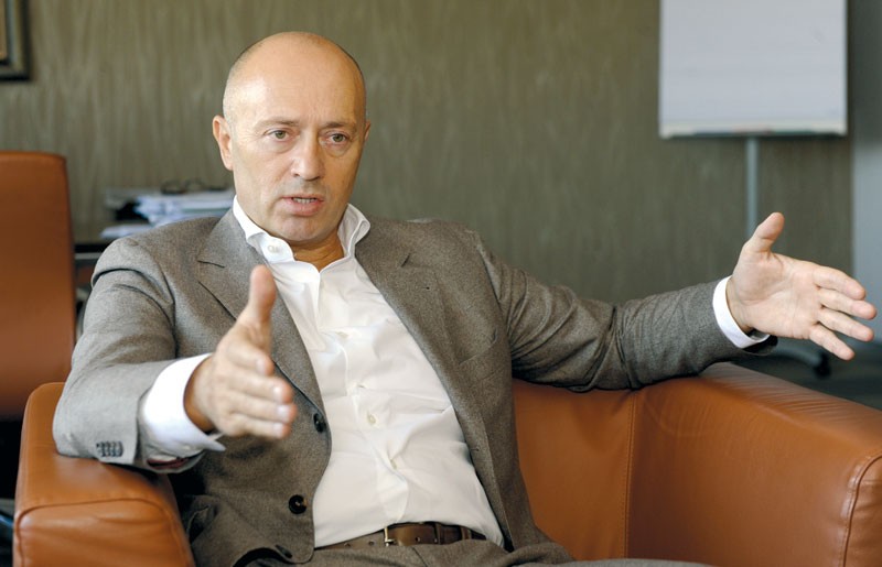 Miodrag Kostić želi preuzeti stopostotno vlasništvo nad AIK bankom Miodrag Kostić želi preuzeti stopostotno vlasništvo nad AIK bankom