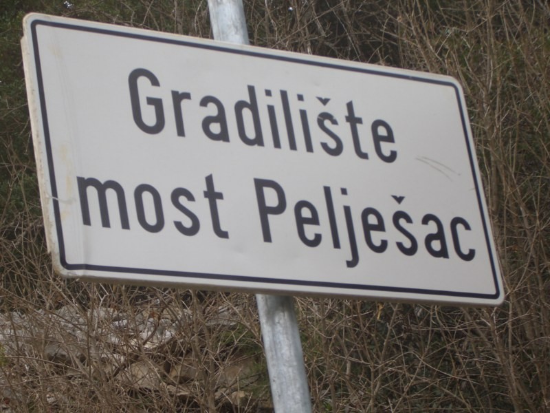 Domaći građevinari ne odustaju od gradnje pelješkoga mosta Domaći građevinari ne odustaju od gradnje pelješkoga mosta